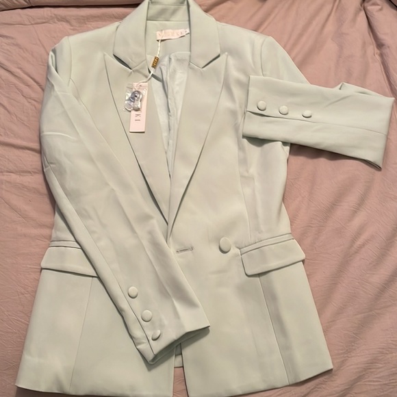 NWT MESHKI PISTACHIO CHARLIZE BLAZER SET - Picture 3 of 4